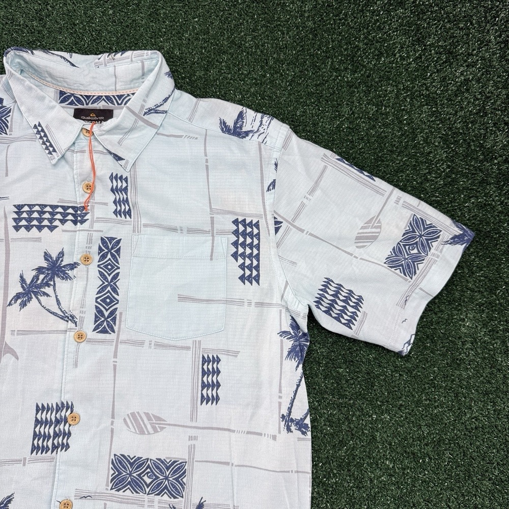 New Quiksilver Waterman Men's Blue Floral Hawaiian Camp Shirt Size Small